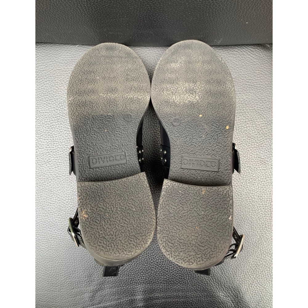 Divided Boots - Picture 6 of 6